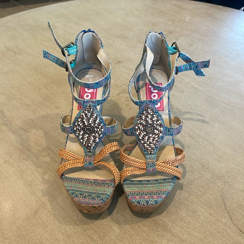 EDL presents Pop wedge shoes | size 8